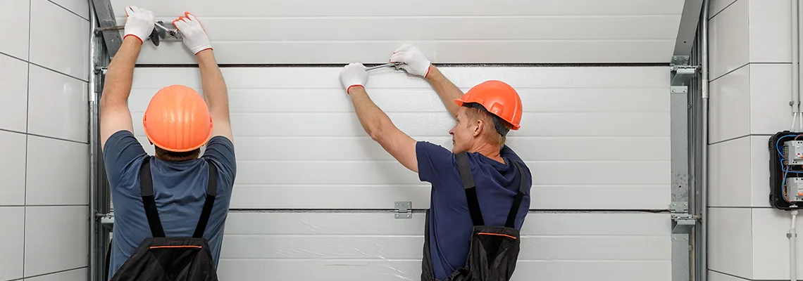 Driveway Garage Door Local Technicians in East St. Louis, Illinois