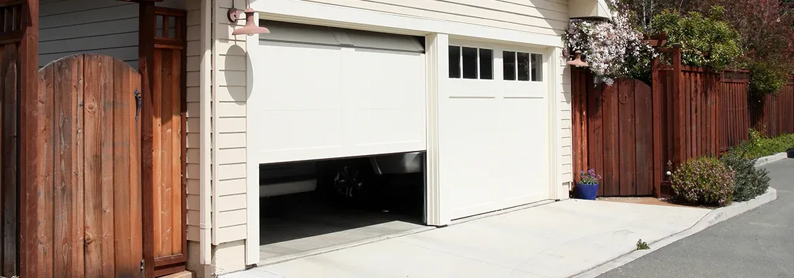 Repair Garage Door Won't Close Light Blinks in East St. Louis, Illinois